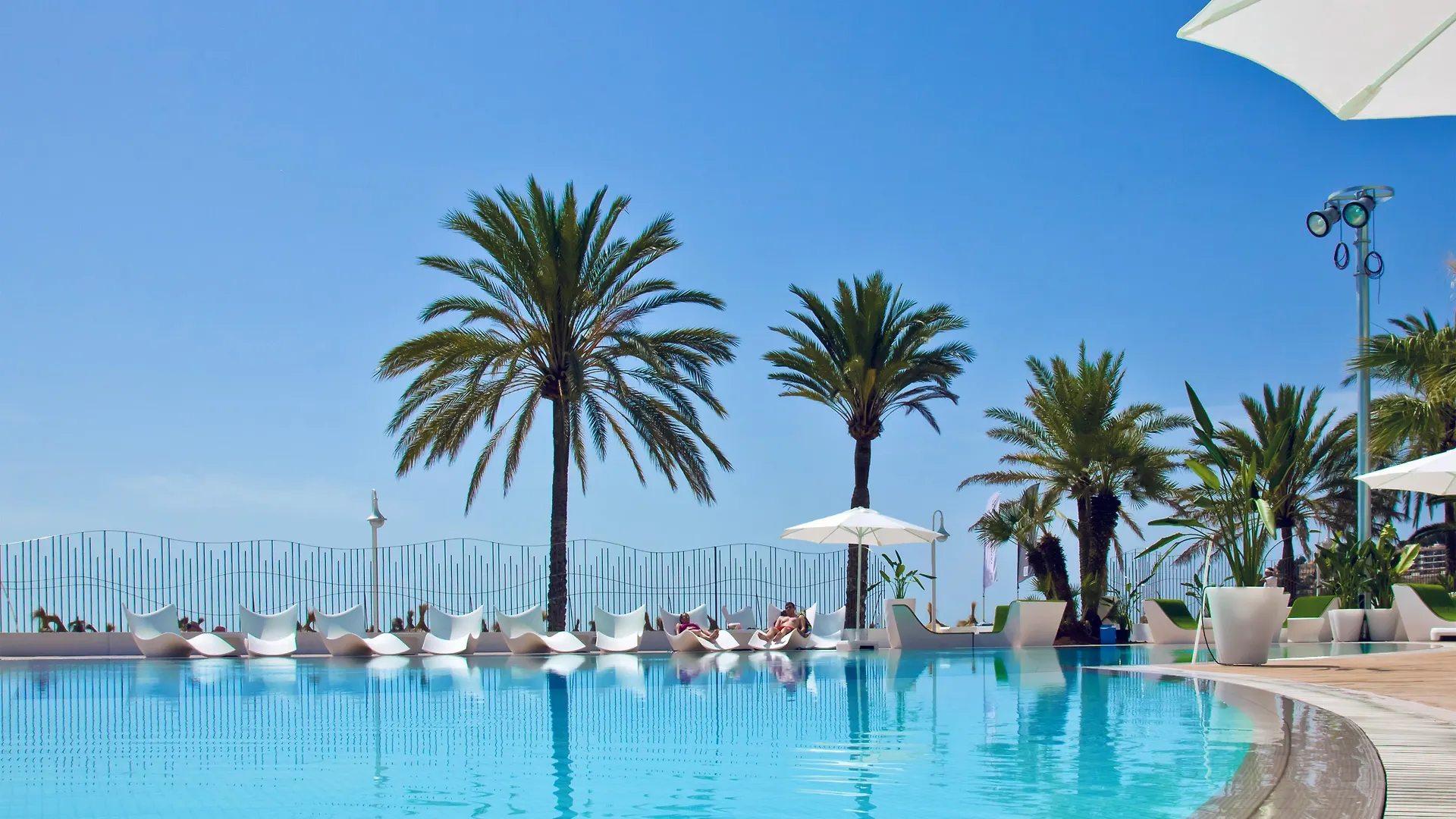 **** Szálloda Innside By Melia Wave Calvia Magaluf Spanyolország
