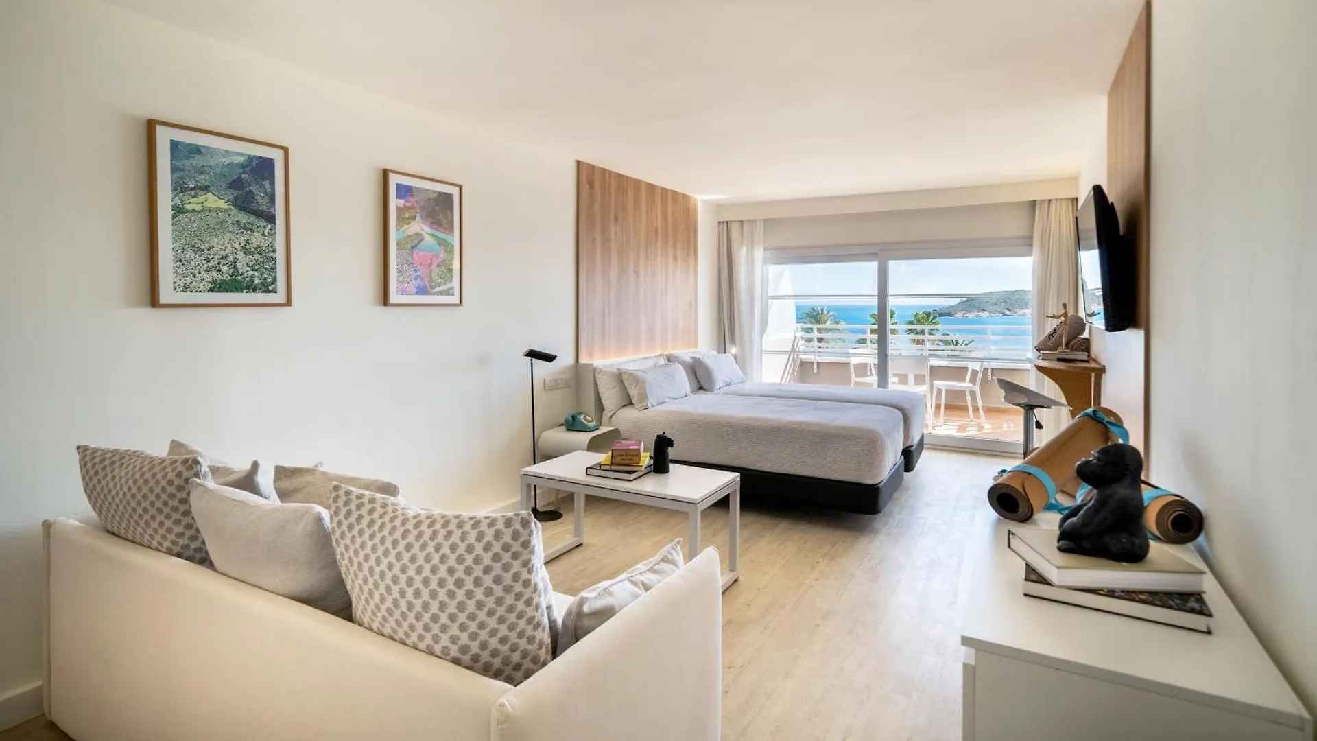 Innside By Melia Wave Calvia Magaluf 4*,  Spanyolország